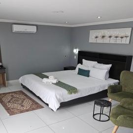 Grand Diamond Lodge, Hotel in Roodepoort