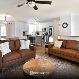 3BR Home for 8 - Only 5 Minutes to Ark - Foosball