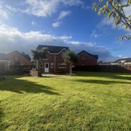 Luxury Coastal Retreat, Sleeps 6, Free WiFi, Free Parking, Detached