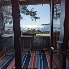 Cozy Beachfront Cabin at Woodside Farm