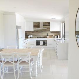 Beachside Base - Seaford - C21 SouthCoast Holidays, hotel in Seaford