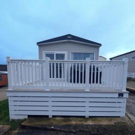 Bright, modern & stylish deluxe caravan located on the very popular Swanage bay view holiday park، فندق في سواناج