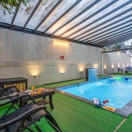 Serenity Meadows with Pool by VEO - Part of StayVista