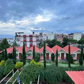 Saanvi Hotel & Restaurant