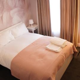 Mandeville Guest House, hotel in Enfield Lock