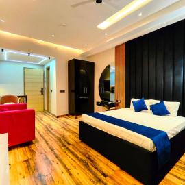 The Spotlight, hotel di Ghaziabad