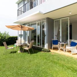 Family Only Compact Villa with City View - De Reiz Rose Garden Syariah 2BR