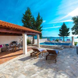 Villa Tereza with Private Pool, Jacuzzi & Sea View