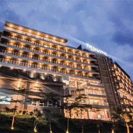 The Balcone Suites & Resort، فندق في بوكيتينجى
