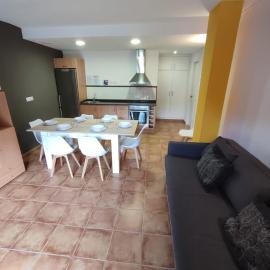 Aula Natura La Salle - Cal Cerdanyola, hotel em Bagá