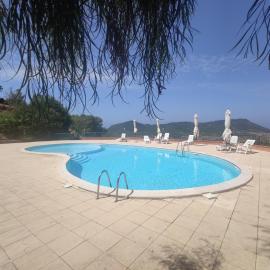 Panorama Residence swimming pool 2 bedrooms, hotel di San Giovanni