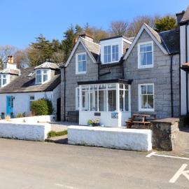 Allonby Cottage, hotel in Kippford