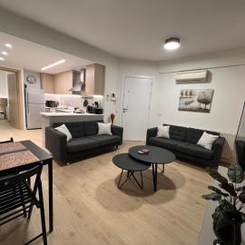 Daniela's modern apartment, hotel a Strovolos