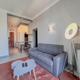 Cannes City Break - 2nd Floor - Sunny Balcony & Quiet Street
