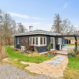 Cosy Holiday Home With Modern Facilities, Large Terraces, Shelter And Outdoor Shower Just 200 Metres From Skødshoved Beach And The Marina