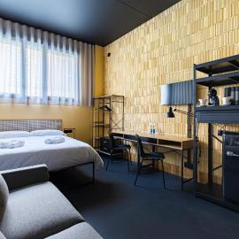 Apartamentos HEY U, ξενοδοχείο στη Μούρθια