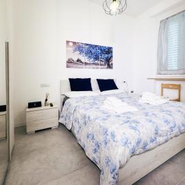 CASA VERDI 37 CAMERA ZAFFIRO, hotel in Porto SantʼElpidio