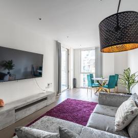Modern & Cosy Flat in Kingston, hotel in Kingston upon Thames
