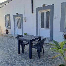 House of Happiness, hotel a Kritinía