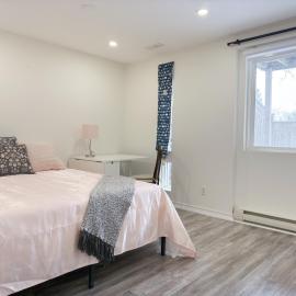 Cozy room with private bath near Don Mills Subway, hotel a Toronto