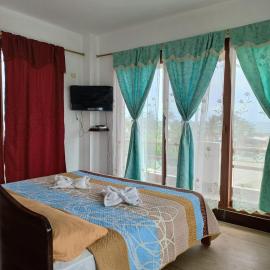 Vami's House, hotel in Puerto Villamil