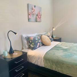 Roslyn Business Studio - 2 bedroom