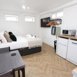 New Lodge Contractor Apartments with Free Parking, ξενοδοχείο σε Pontardawe