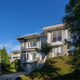 Family Only Villa Mountain View - De Reiz Golf Syariah 4BR