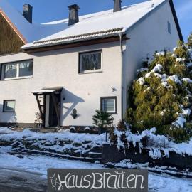 Haus Brailen - Großes Ferienhaus mit Dachterrasse, Garten & Kamin, Hotel in Brilon