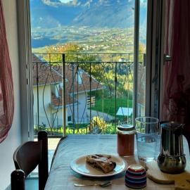 Casa vacanze Da Bianca โรงแรมในCastelfondo