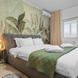 High-end Apartment with Panoramic View, Parking & Pool