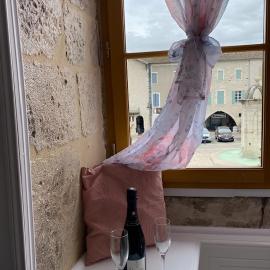 Eymet Holiday Rentals, hotel u gradu Eme