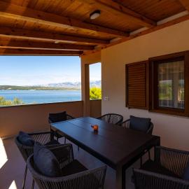 Holiday home Lorena, hotel in Novigrad Dalmatia