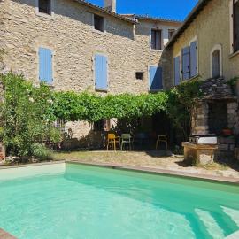 Maison provençale, piscine, calme et Lubéron