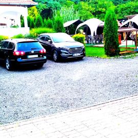 Harmony Vendégház Egerszalók, hotel v destinaci Egerszalók