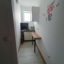 Garsoniera, hotel a Ocniţa