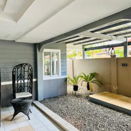 The Alusiman Home - 4 bedroom home, hotel in Iloilo City