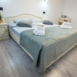 ByaResidence, hotel v mestu Valea Lupului