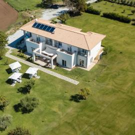Villa Eirene, hotel v mestu Ricadi