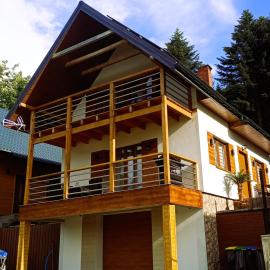 Bieszczadzki Amor - domek z jacuzzi, hotelli Zawózissa