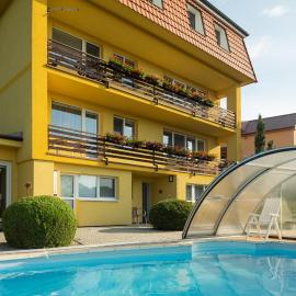 Pension PRIMUS, hotel in Beroun