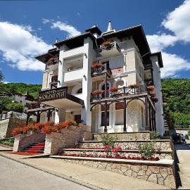 Hotel Moldavia, hotel en Slănic-Moldova