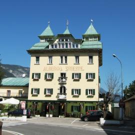Albergo Trieste, hotel v destinaci Lorenzago