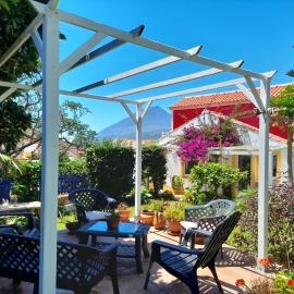 Cottage at FLAMINGAS PLACE, hotel a Lajes do Pico