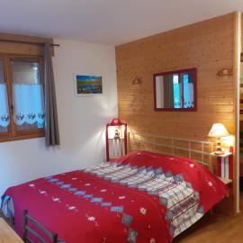 Grand studio 2 pièces 4 personnes linge de lit inclus sans vis à vis – hotel w mieście Orelle