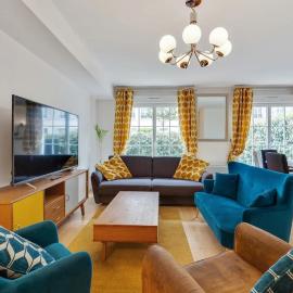 Accommodation closest to Disneyland, hotel a Serris
