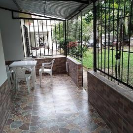BONITA Y CÓMODA CASA DE 3 HABITACIONES EN cONJUNTO, viešbutis mieste Viljavisensijas