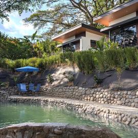 Fully furnished lodge with hot tub and pool - Alto Castillo