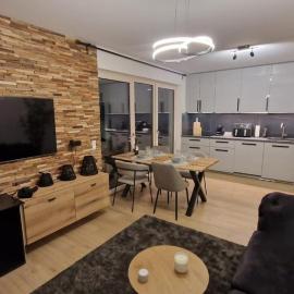Apartment Grey am See mit Zugang, hotelli kohteessa Zeuthen