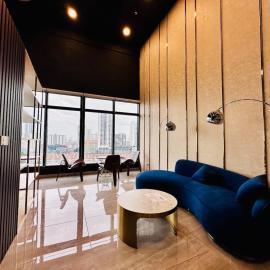 Sea View Condo In Georgetown 10 pax, hotel in George Town